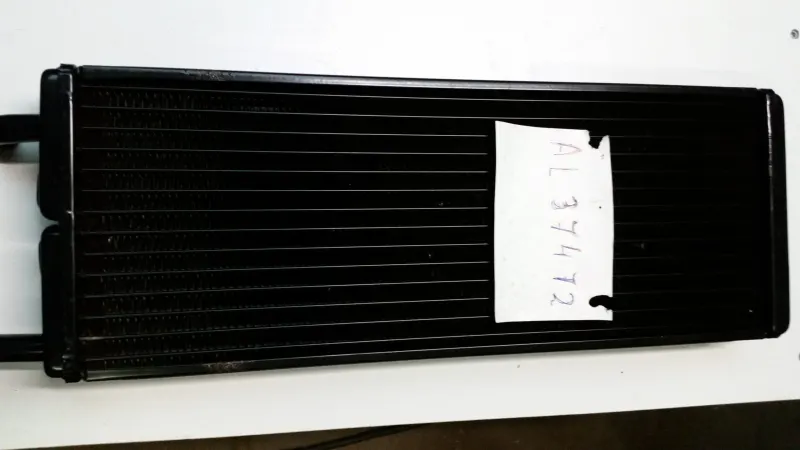 AL37412 John Deere AL37412 Oil cooler